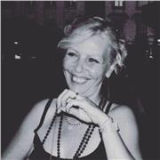 Insegnante madrelingua francese con esperienza pluriennale in tanti settori (aziendali, scolastici, privati..) impartisce lezioni di francese a tutti i livelli